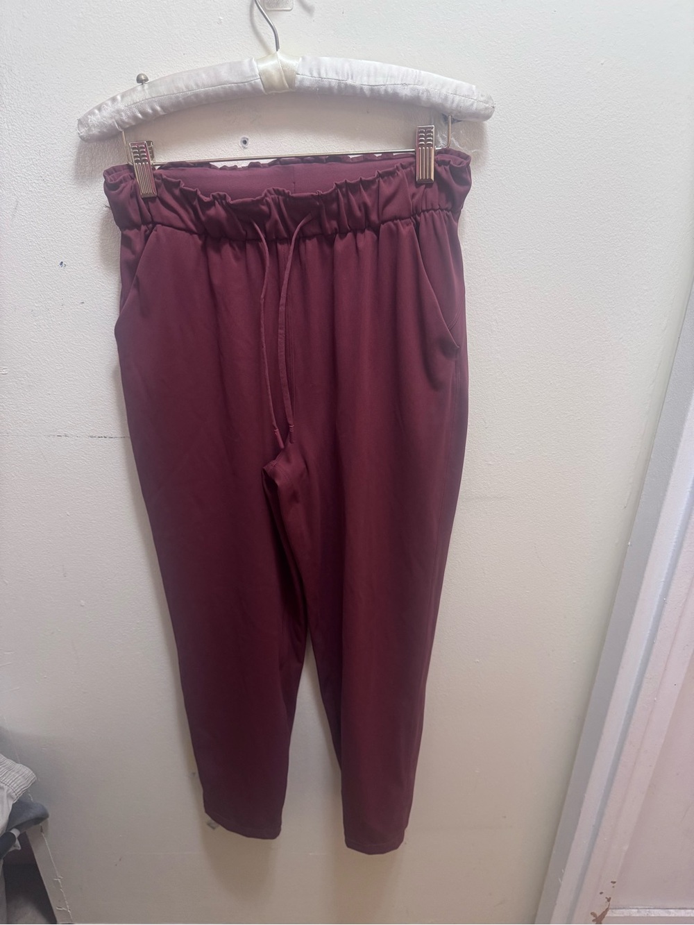 lululemon Women's Paperbag Waist Joggers - Brick Red size 6